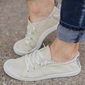 Not Rated Slip On Sneaker Shoes NIB Size 8